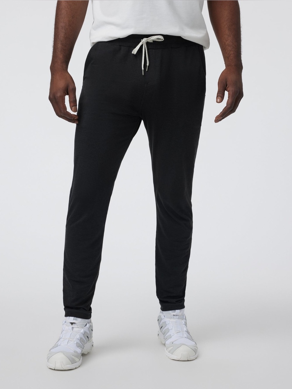 Vuori Ponto Performance Pant Joggers-Black-Size Small